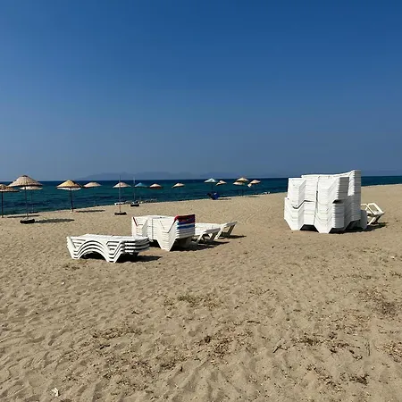 Villa Detached In A Seafront Boutique Complex In