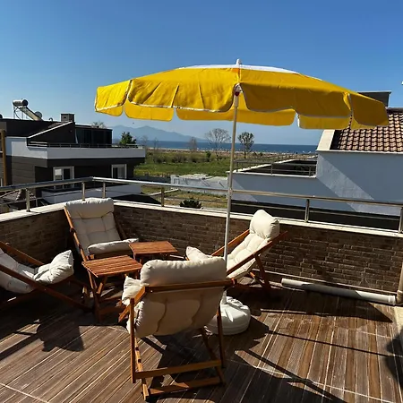 Detached In A Seafront Boutique Complex In Villa