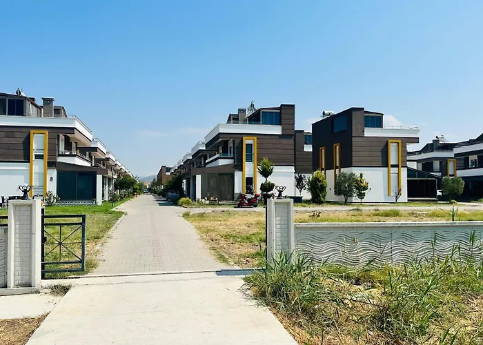 Villa Detached In A Seafront Boutique Complex In